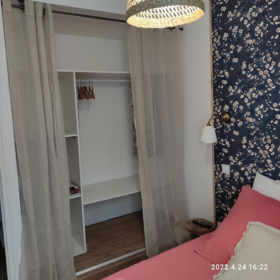 Les Mouettes Du Port Apartment Honfleur Exterior photo